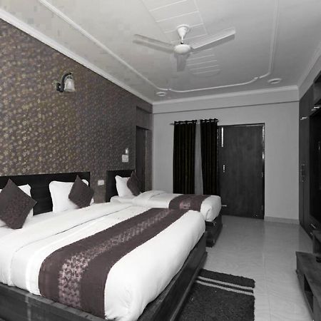 New Tehri Oyo 11877 Royal Residency酒店 外观 照片